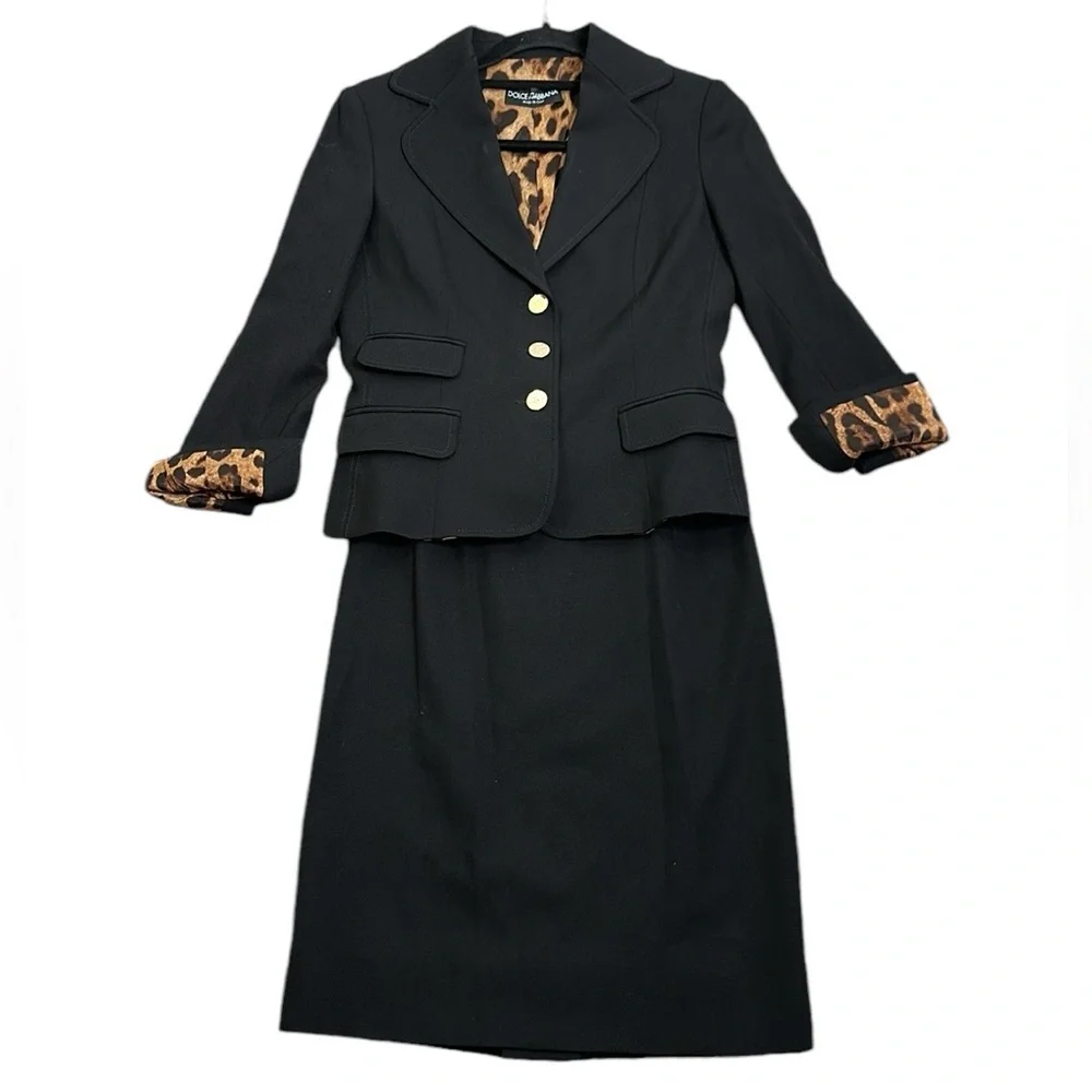 DOLCE &GABBANA  blazer skirt suit size 40-xS black gold button luxury classic - Picture 3 of 16